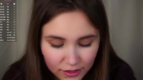 Emilia online show from November 29, 1:19 am