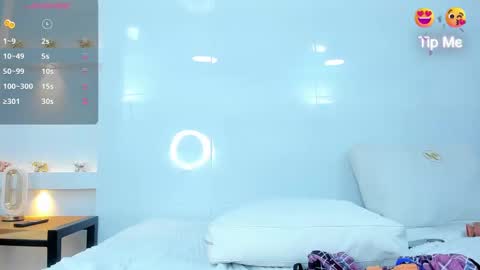 Zenda Evans online show from March 12, 10:26 am