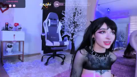    online show from February 16, 8:22 pm