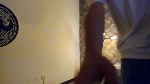 Snapshot of zeusjeff chatting on December 21, 7:06 pm zeus online show from December 21, 7:06 pm