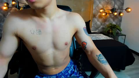 Snapshot of zeusjeff chatting on December 27, 6:42 pm zeus online show from December 27, 6:42 pm