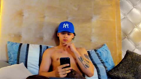 Snapshot of zeusjeff chatting on January 7, 11:26 am zeus online show from January 7, 11:26 am