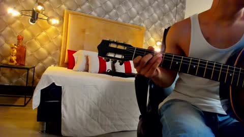 Snapshot of zeusjeff chatting on January 11, 6:54 pm zeus online show from January 11, 6:54 pm