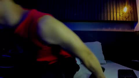 Snapshot of zeusjeff chatting on February 9, 5:08 am zeus online show from February 9, 5:08 am