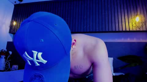 Snapshot of zeusjeff chatting on February 11, 6:40 am zeus online show from February 11, 6:40 am