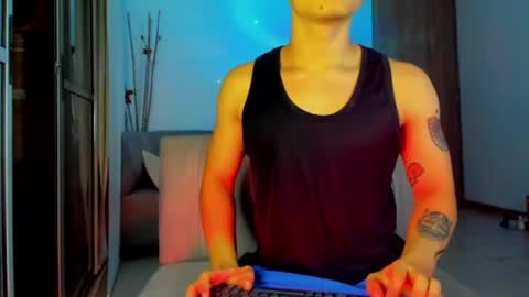 Snapshot of zeusjeff chatting on February 19, 7:06 am zeus online show from February 19, 7:06 am