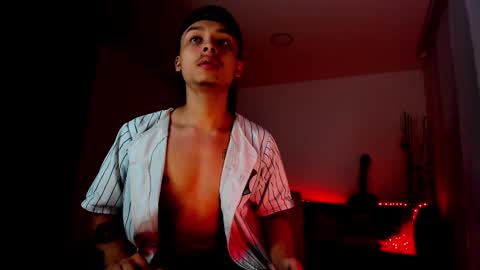 Snapshot of zeusjeff chatting on March 8, 1:17 am zeus online show from March 8, 1:17 am