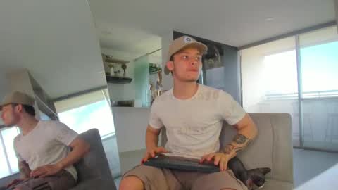 Snapshot of zeusjeff chatting on September 20, 7:59 pm zeus online show from September 20, 7:59 pm