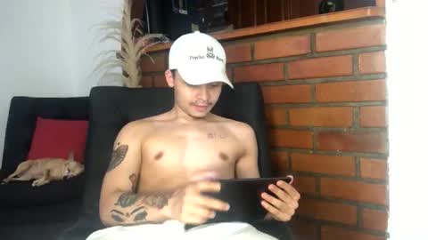 Snapshot of zeusjeff chatting on September 23, 10:02 pm zeus online show from September 23, 10:02 pm