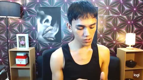 zavier skinny asian online show from February 26, 8:00 pm