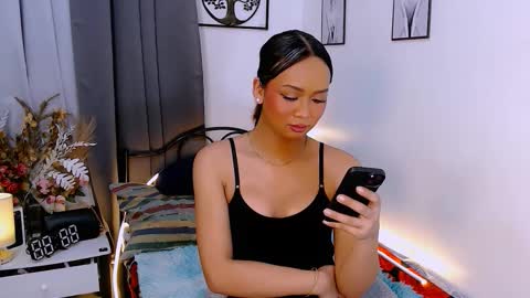 Zia online show from October 18, 7:36 pm