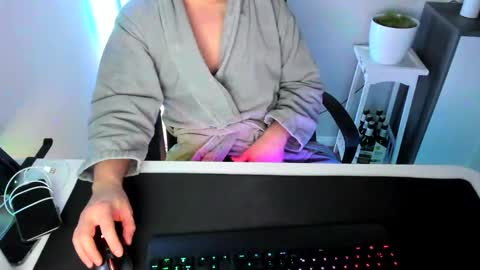 ziemlichflutschig online show from December 3, 3:09 am