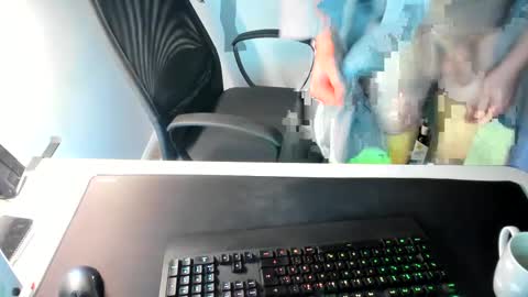 ziemlichflutschig online show from December 3, 6:48 am