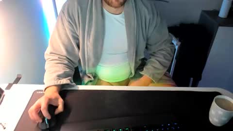 ziemlichflutschig online show from December 14, 6:24 am