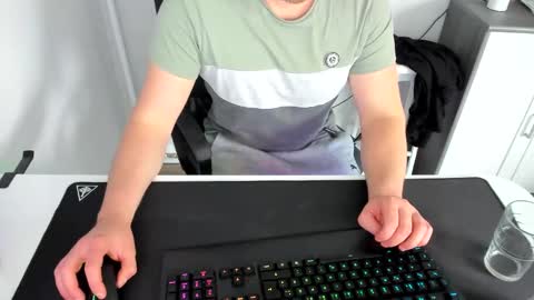 ziemlichflutschig online show from March 12, 1:40 pm