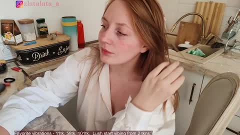 Snapshot of zlatalata chatting on January 22, 12:17 pm zlatalata online show from January 22, 12:17 pm