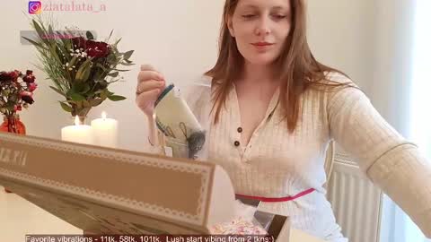 Snapshot of zlatalata chatting on February 17, 7:47 am zlatalata online show from February 17, 7:47 am