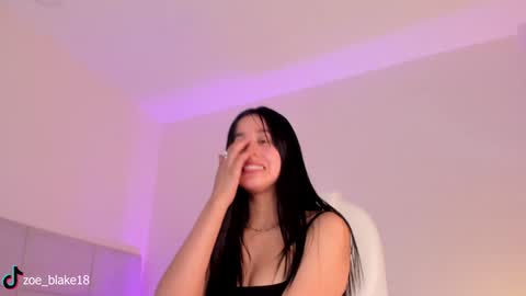 Zoe online show from December 3, 4:39 pm