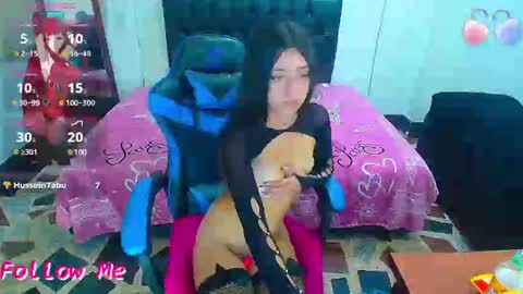 Z O E online show from January 17, 12:20 am