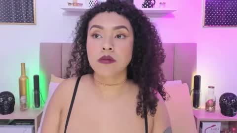 Zoe Gruber online show from October 24, 6:59 pm