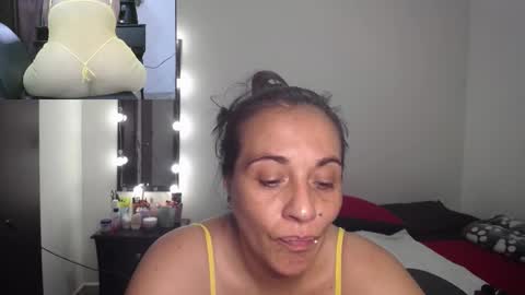 Snapshot of zoe_hotxxx chatting on February 20, 12:19 am zoe hotxxx online show from February 20, 12:19 am