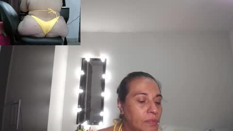 Snapshot of zoe_hotxxx chatting on November 23, 11:59 pm zoe hotxxx online show from November 23, 11:59 pm