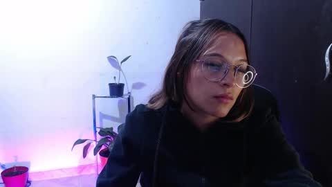 ZOE online show from November 28, 2:58 am