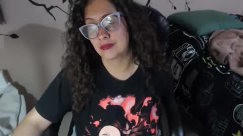 Snapshot of zoe_koller chatting on October 23, 12:10 am Zoe Koller online show from October 23, 12:10 am