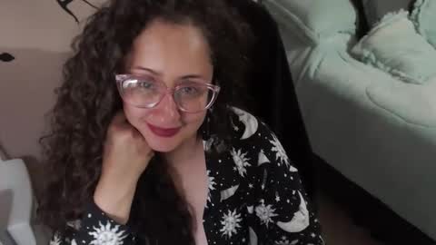 Snapshot of zoe_koller chatting on November 21, 3:44 pm Zoe Koller online show from November 21, 3:44 pm