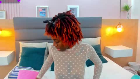 Zoe Novakk  online show from October 1, 2:45 pm