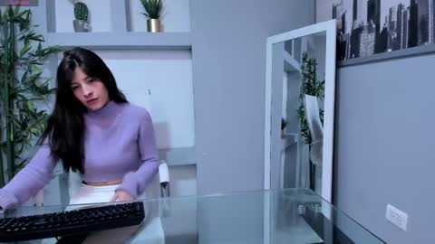 Zoe Olsen online show from February 16, 2:10 pm