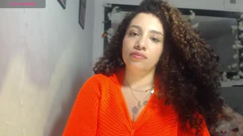 Snapshot of zoe_tai chatting on November 24, 3:28 am zoe tai online show from November 24, 3:28 am