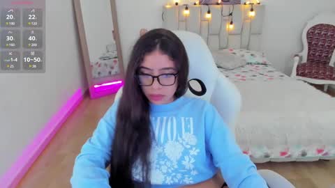 Zoe online show from February 6, 2:26 pm