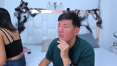 Zoe And Ethan online show from October 17, 6:32 pm