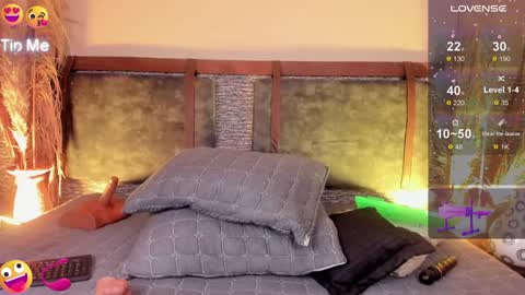 Snapshot of zoee_23 chatting on January 8, 3:07 pm Zoe online show from January 8, 3:07 pm