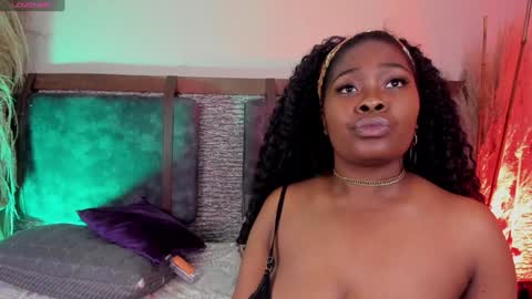 Snapshot of zoee_23 chatting on January 23, 9:39 am Zoe online show from January 23, 9:39 am