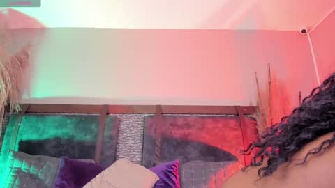 Snapshot of zoee_23 chatting on February 3, 10:36 am Zoe online show from February 3, 10:36 am