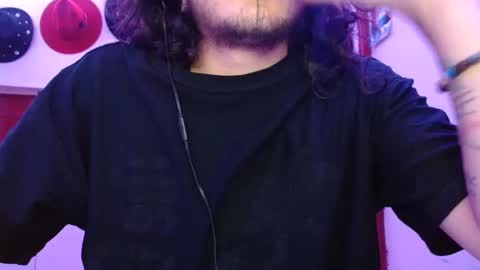 Snapshot of zoee_jhonnyy chatting on January 30, 9:47 am zoee jhonnyy online show from January 30, 9:47 am