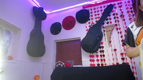 Snapshot of zoee_jhonnyy chatting on February 6, 1:43 pm zoee jhonnyy online show from February 6, 1:43 pm