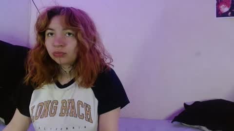 Snapshot of zoee_jhonnyy chatting on March 3, 10:38 am zoee jhonnyy online show from March 3, 10:38 am