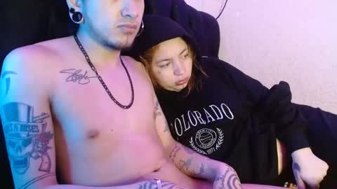 Snapshot of zoee_jhonnyy chatting on March 7, 9:51 am zoee jhonnyy online show from March 7, 9:51 am