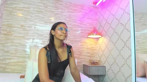 ZoeeSmitth online show from September 29, 11:48 am