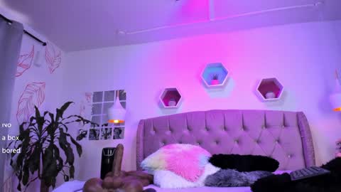 Zoe online show from January 7, 5:20 pm