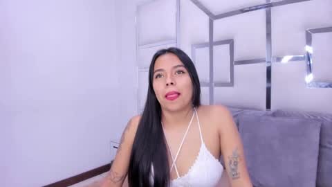 ZoeSwam online show from January 29, 7:00 pm