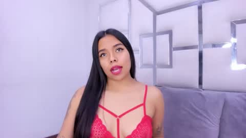 ZoeSwam online show from February 14, 11:10 am