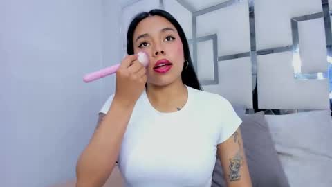 ZoeSwam online show from October 8, 1:31 pm