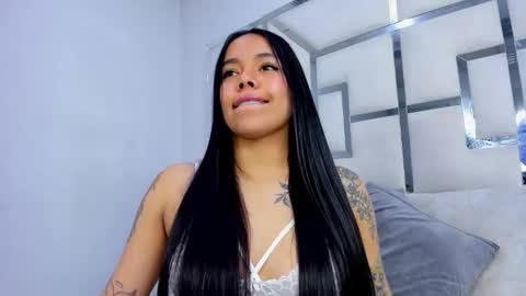 ZoeSwam online show from October 21, 12:06 pm