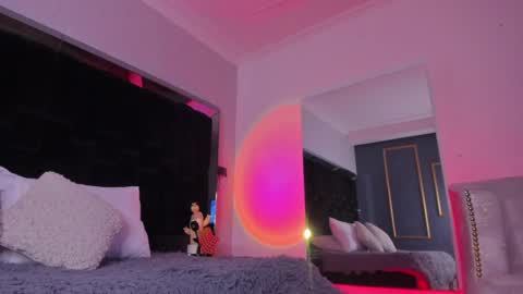 Snapshot of zoevidal_ chatting on January 22, 11:45 am zoevidal_ online show from January 22, 11:45 am