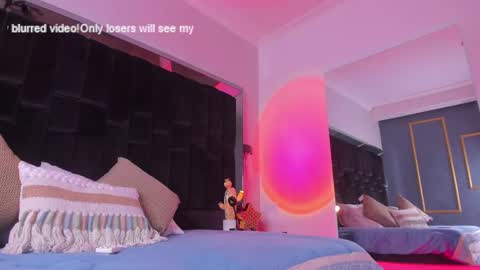 Snapshot of zoevidal_ chatting on February 10, 3:21 pm zoevidal_ online show from February 10, 3:21 pm