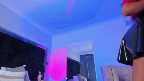 Snapshot of zoevidal_ chatting on March 12, 3:18 pm zoevidal_ online show from March 12, 3:18 pm